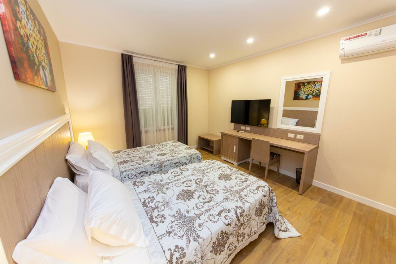 Hotel F&m