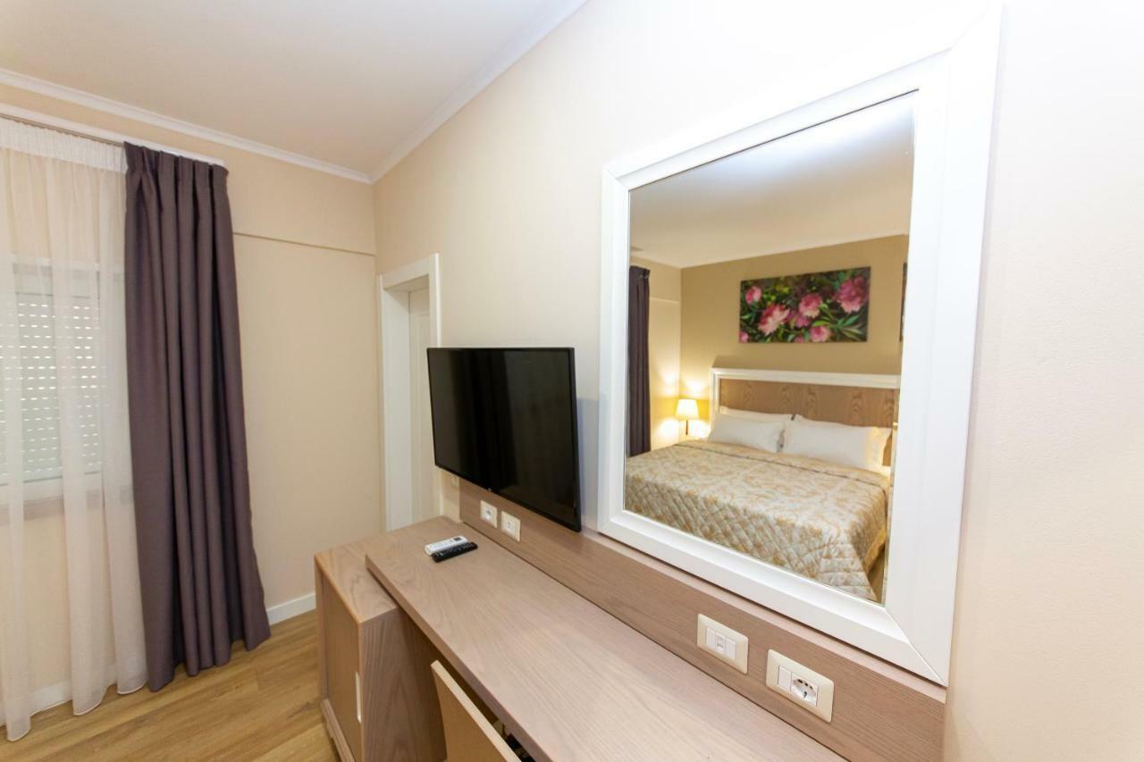 F&m Hotel
