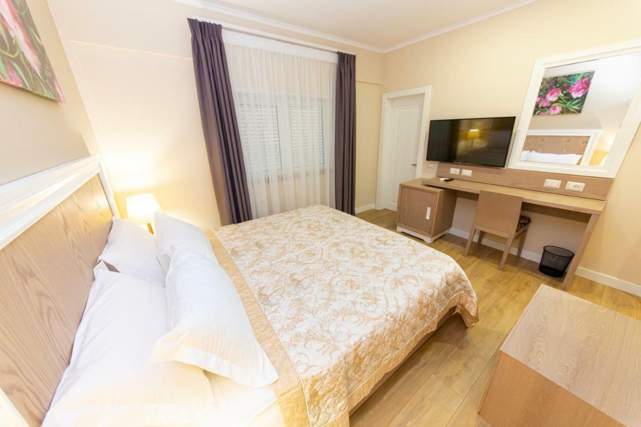 Hotel F&m 3*